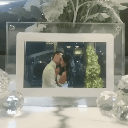 The Digital Frame That Plays Your Photos & Videos